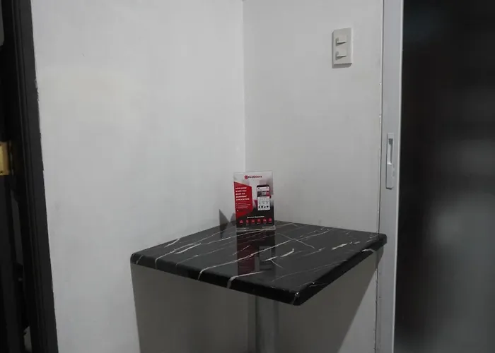 Reddoorz At Cosmo Kamuning Quezon